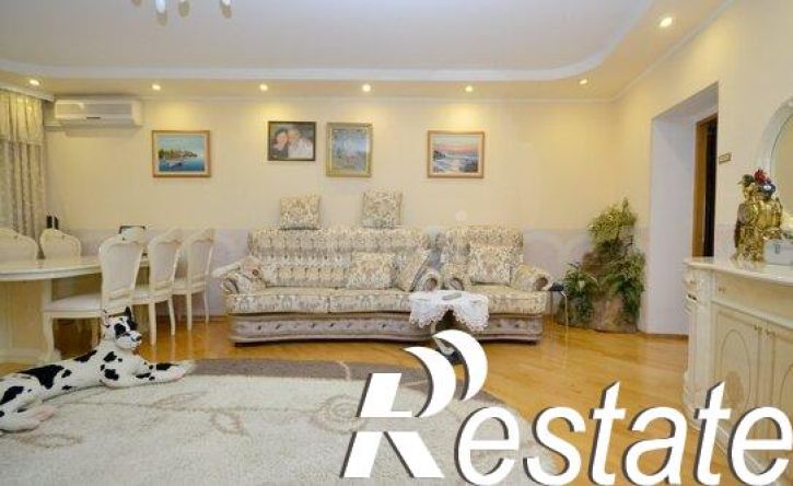 4-комн квартира улица Курашова, 46,  д. 46
