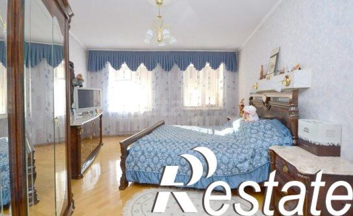 4-комн квартира улица Курашова, 46,  д. 46