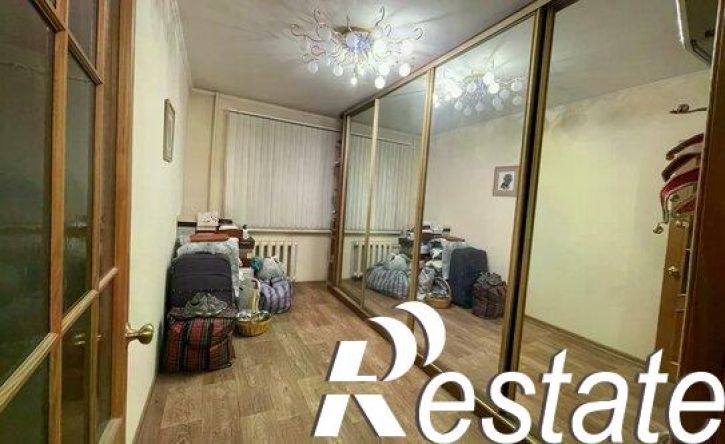 3-комн квартира улица Пояркова, 7,  д. 7